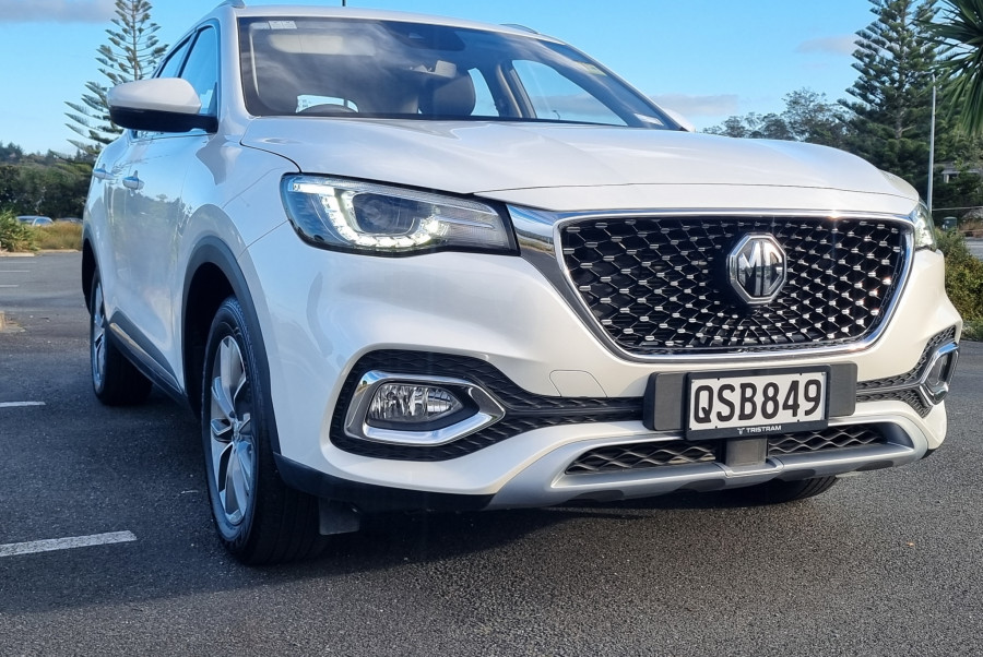 2024 MG HS Vibe 1.5 Petrol/7 Speed Auto SUV Image 6