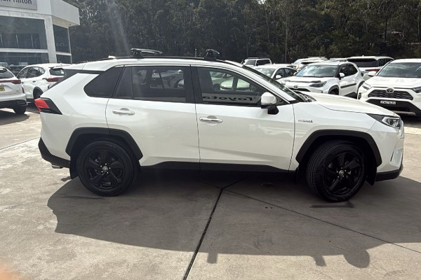 2020 Toyota RAV4 AXAH52R Cruiser SUV Image 8