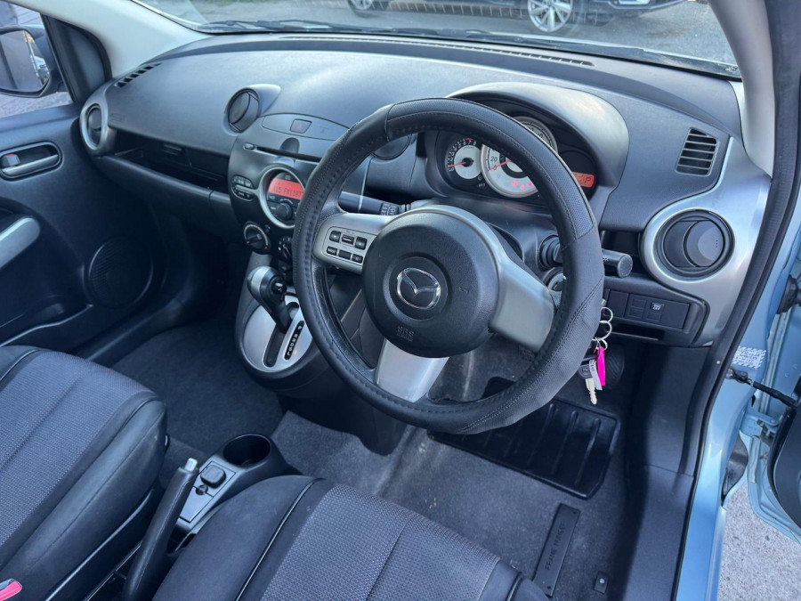 2010 Mazda 2 DE Series 2 Maxx Sedan Image 14