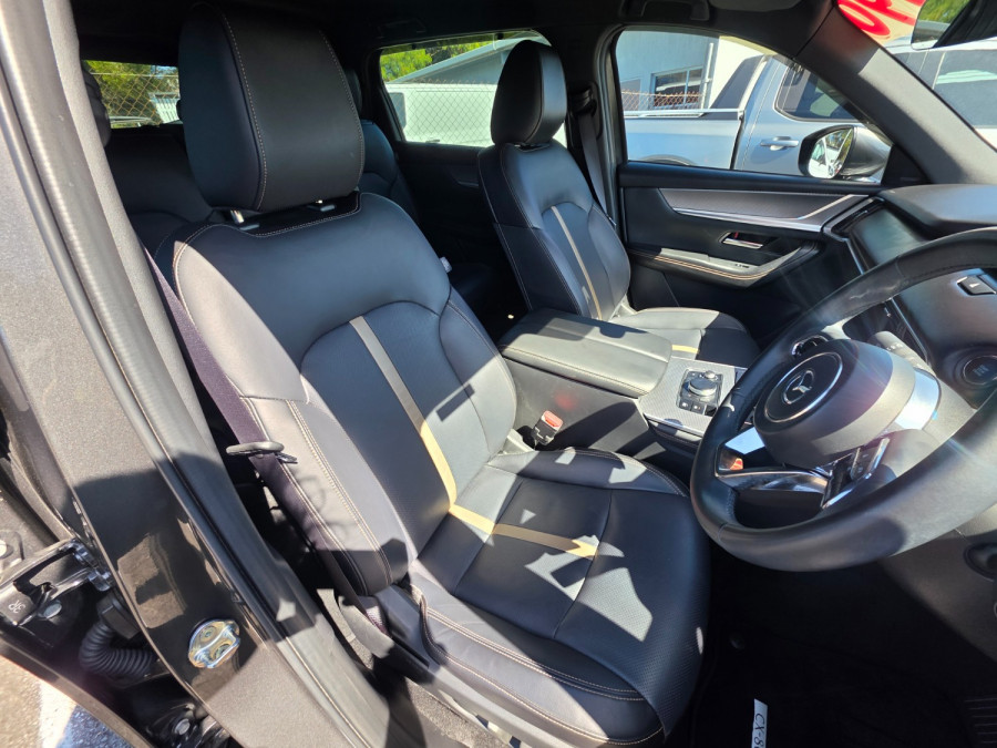 2025 Mazda CX-80 KL G40e Azami SUV Image 24