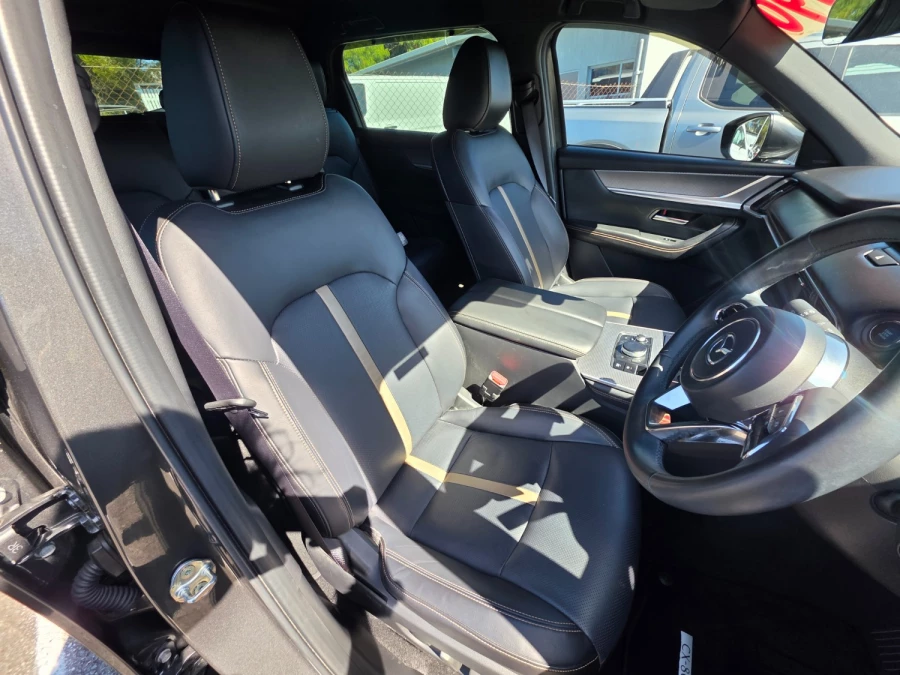2025 Mazda CX-80 KL G40e Azami SUV Image 24