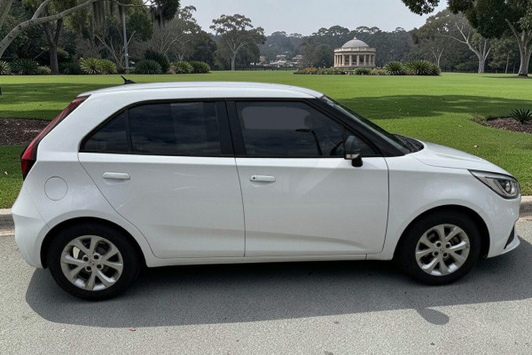 2021 MG MG3 SZP1 Core Hatch Image 2