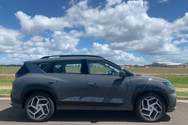 2026 Hyundai ELEXIO OE1.V1 Elite SUV Image 2