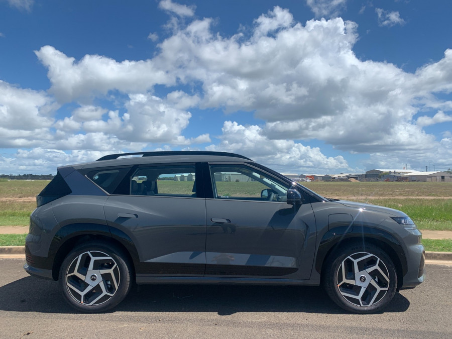 2026 Hyundai ELEXIO OE1.V1 Elite SUV Image 2