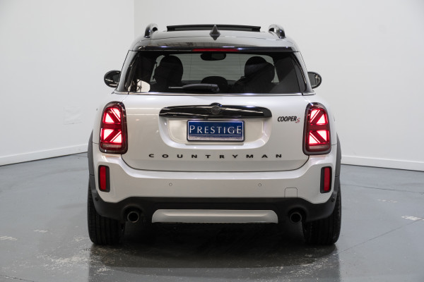2021 MINI Countryman Cooper S Mini Yours SUV image 10