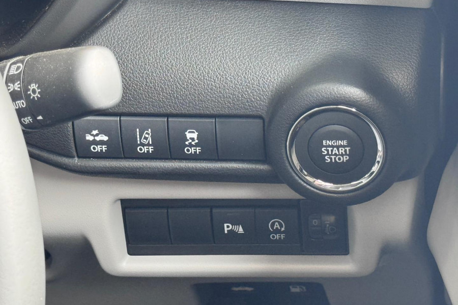 2025 Suzuki Swift UZ Hybrid Hatch Image 25
