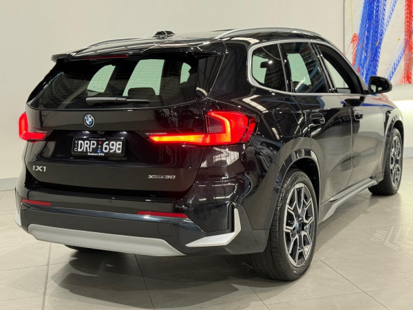 2024 BMW iX1 U11 xDrive30 M Sport SUV image 2