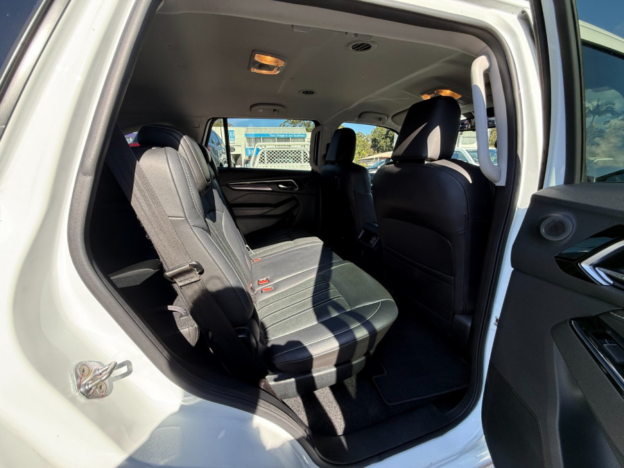2022 MY23 Isuzu MU-X RJ LS-T SUV Image 12