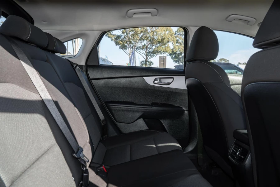 2024 Kia Cerato BD S Hatch Image 9