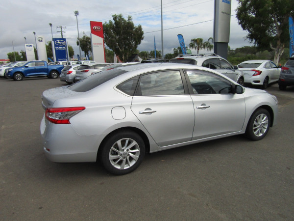 2014 Nissan Pulsar B17 ST Sedan