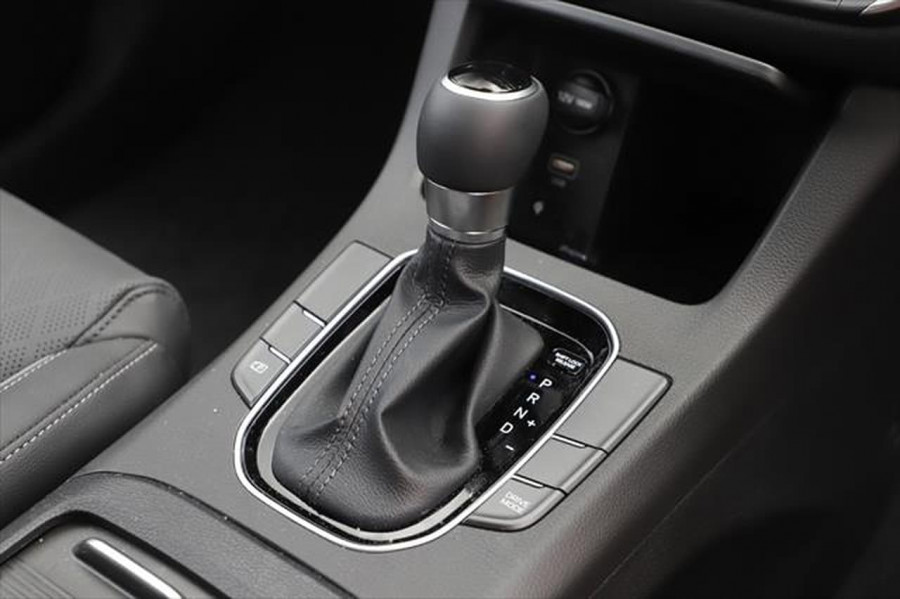 2020 MY21 Hyundai i30 PD.V4 Elite Hatchback Image 20