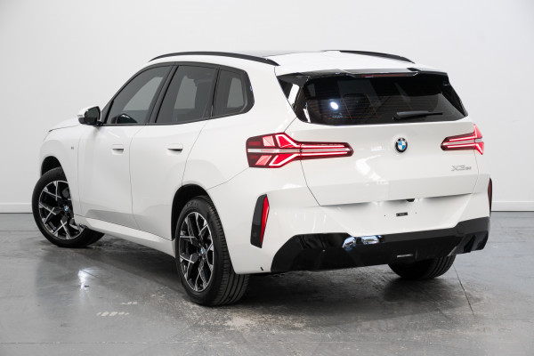2025 BMW X3 20 xDrive SUV Image 9