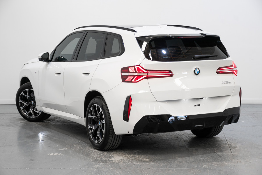 2025 BMW X3 20 xDrive SUV Image 9