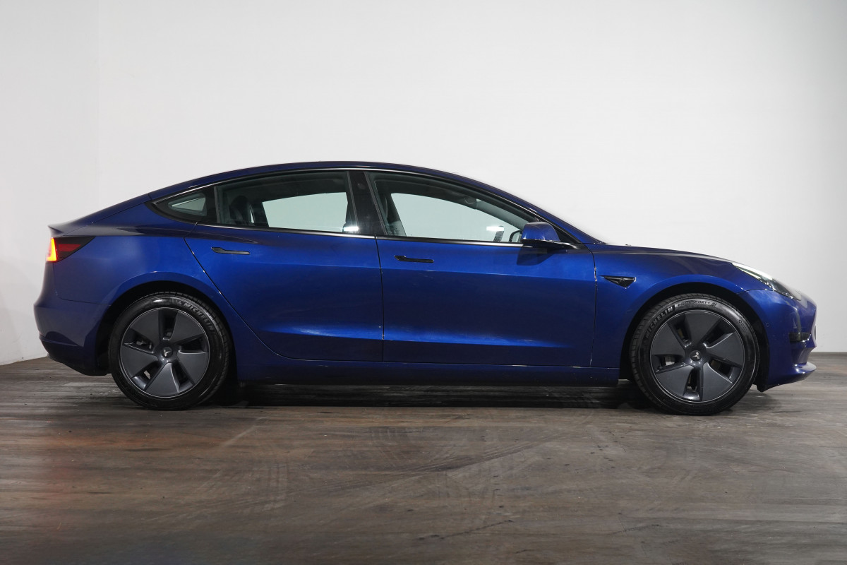 2021 Tesla Model 3 3 Standard Range Plus Rwd Sedan Image 4