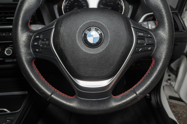 2017 BMW 1 Series 118i Sport Line Hatch Image 11
