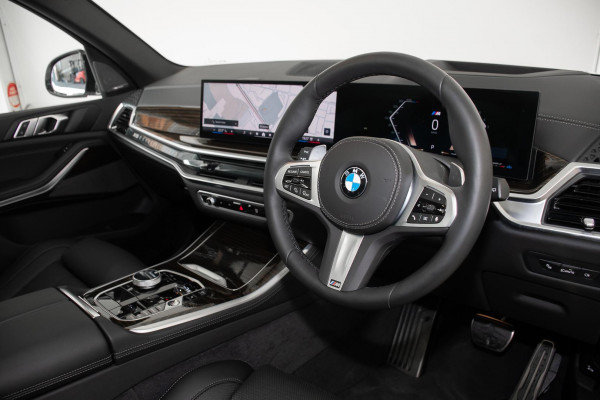 2025 BMW X5 G05 LCI xDrive30d M Sport SUV image 6
