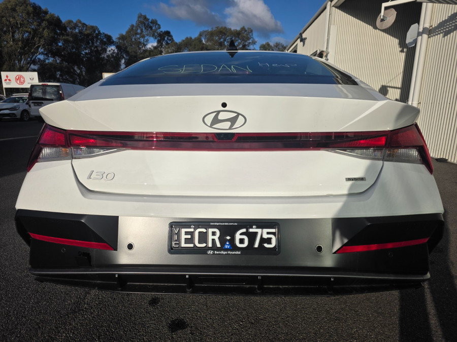 2026 Hyundai i30 CN7.V4 Hybrid Sedan Image 5