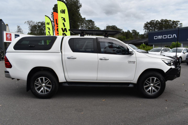 2018 Toyota HiLux  SR5 Double Cab Pick Up Image 20