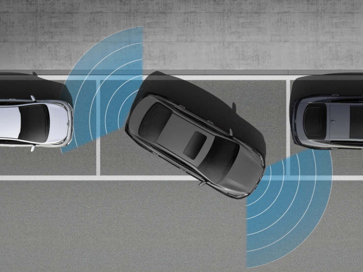 Parking Sensors & Rear View Camera