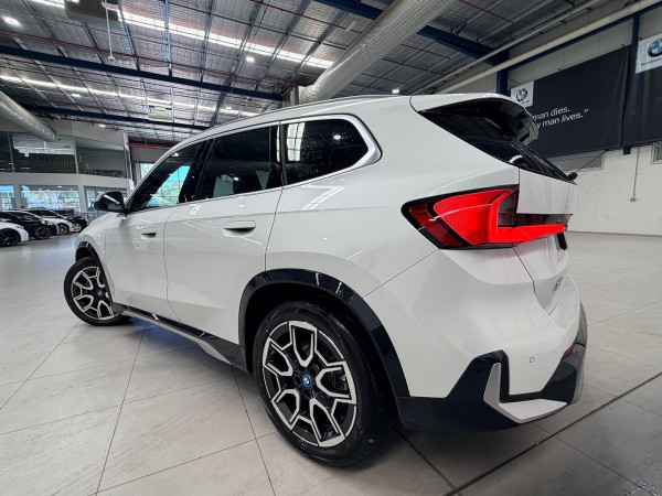 2024 BMW iX1 U11 xDrive30 M Sport SUV image 6