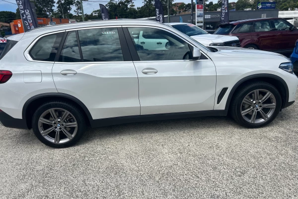 2020 BMW X5 G05 xDrive25d SUV Image 7