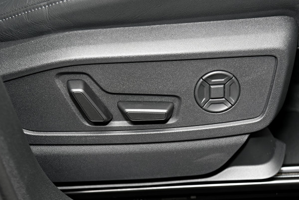 2026 Audi Q5 e-hybrid 270kW SUV image 17