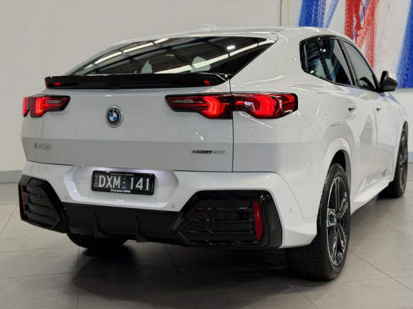 2024 BMW iX2 U10 eDrive20 M Sport SUV image 14