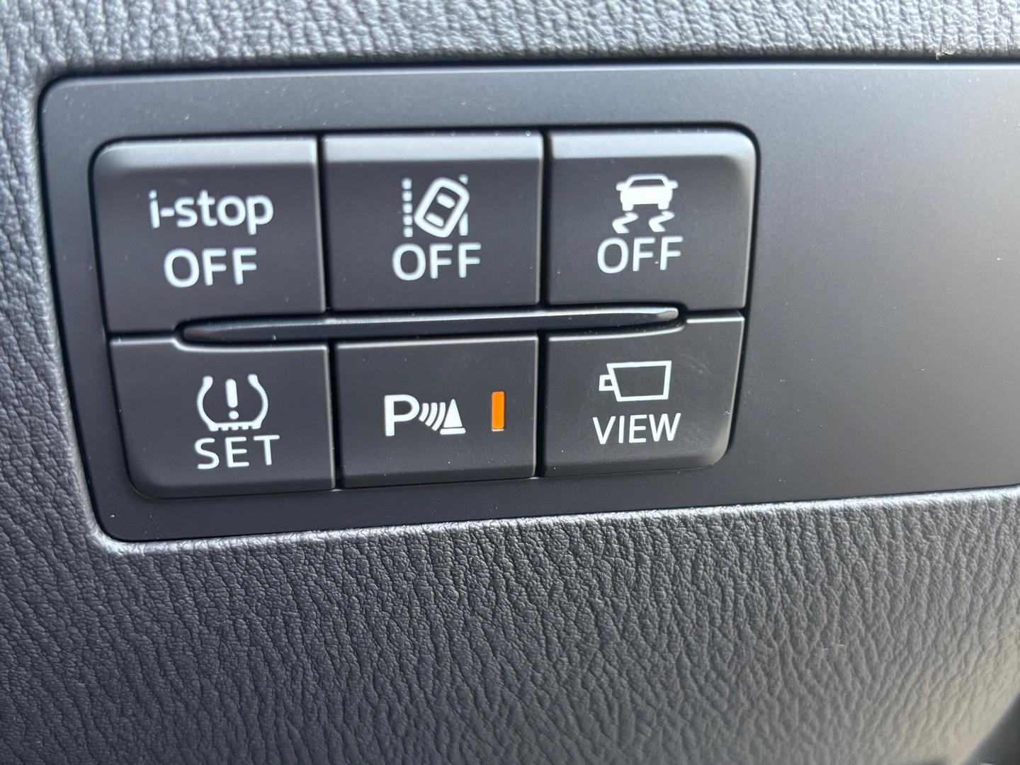 2024 Mazda 2 DL Series G15 GT Sedan Image 29