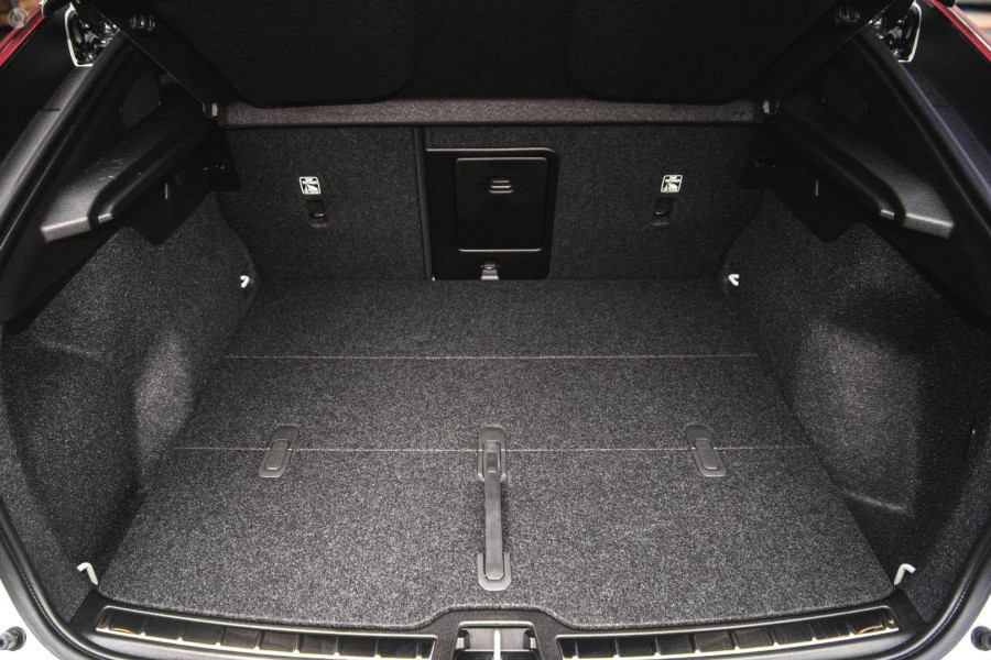 2023 MY24 Volvo C40  Recharge Twin SUV Image 9