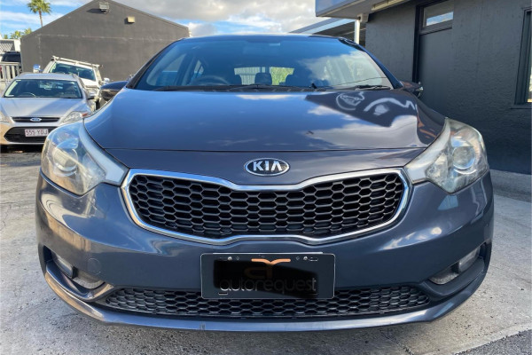 2015 Kia Cerato YD S Premium Hatch Image 2