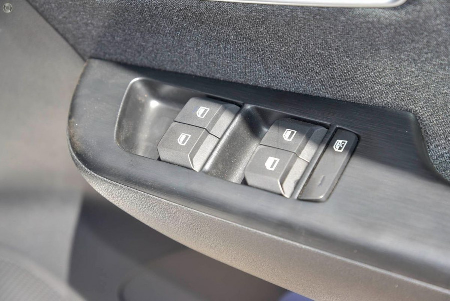 2025 MG ZS SUV Image 13