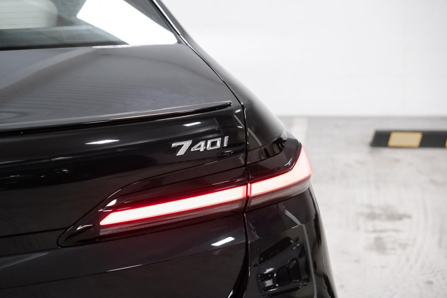 2026 BMW 7 Series G70 740i M Sport Sedan
