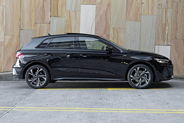 2026 MY25 Audi A3 GY 35 TFSI S line Hatch image 3
