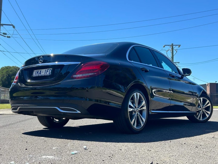 2017 Mercedes-Benz C-Class W205 C220 CDI Sports Sedan Image 6
