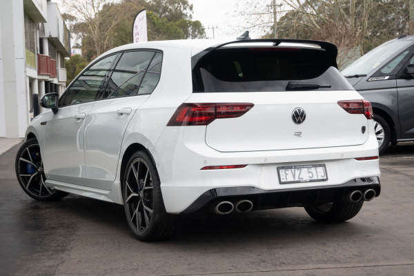 2023 Volkswagen Golf 8 R Hatch Image 2