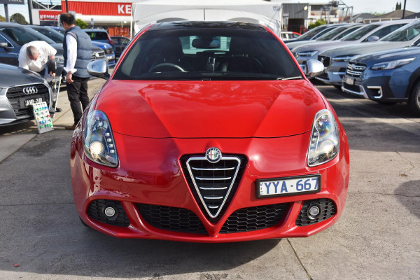 2013 Alfa Romeo Giulietta Series 0 Distinctive Hatch Image 2