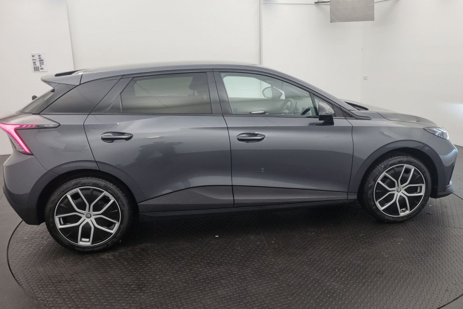 2024 MG MG4 MEH32 Essence 64 Hatch Image 17