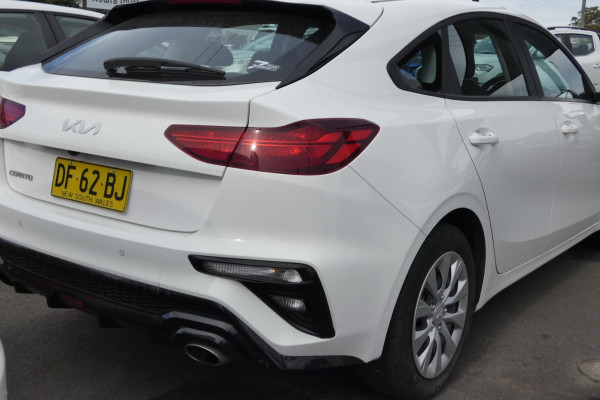 2022 Kia Cerato BD MY22 S Hatch Image 5