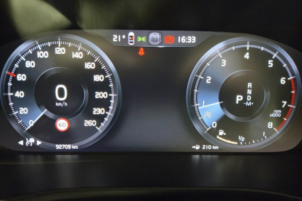 2022 Volvo XC40 XZ T4 Inscription SUV Image 19