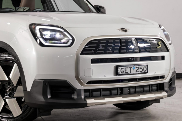 2026 MINI Countryman U25 SE Favoured SUV