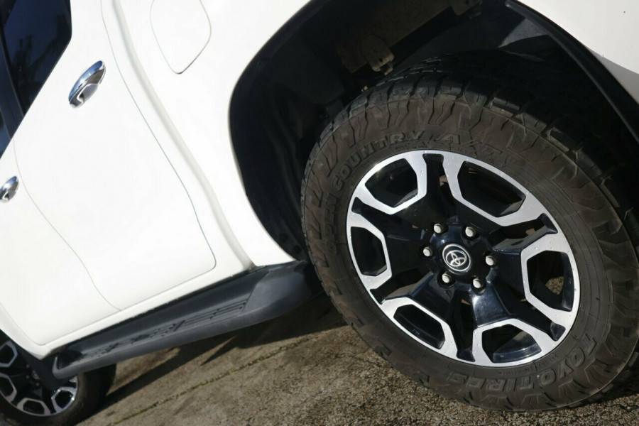 2023 Toyota HiLux GUN126R SR5 Ute Image 4