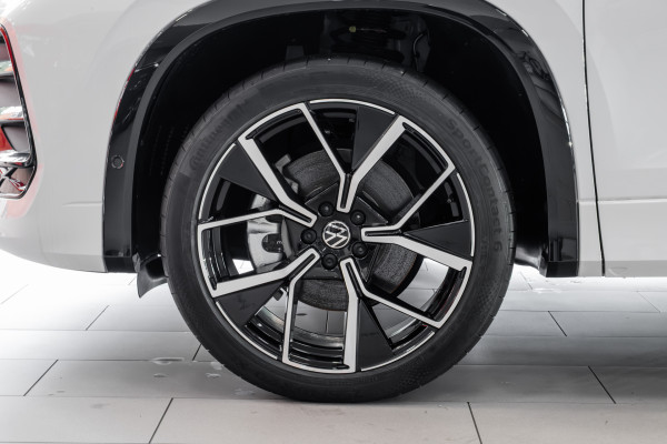 2025 MY26 Volkswagen Tayron R4 195TSI R-Line SUV Image 23