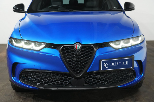 2023 Alfa Romeo Tonale Veloce SUV Image 3