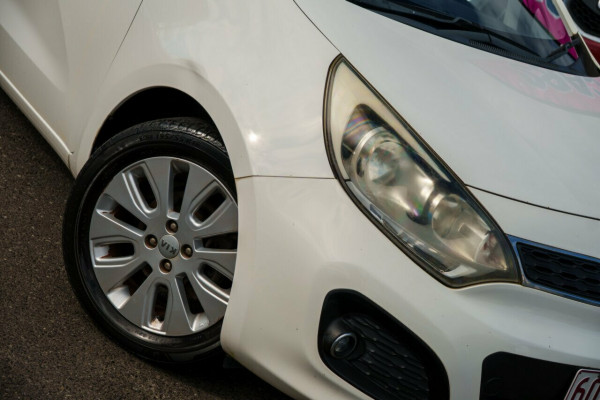 2012 MY13 Kia Rio UB Si Hatch Image 6