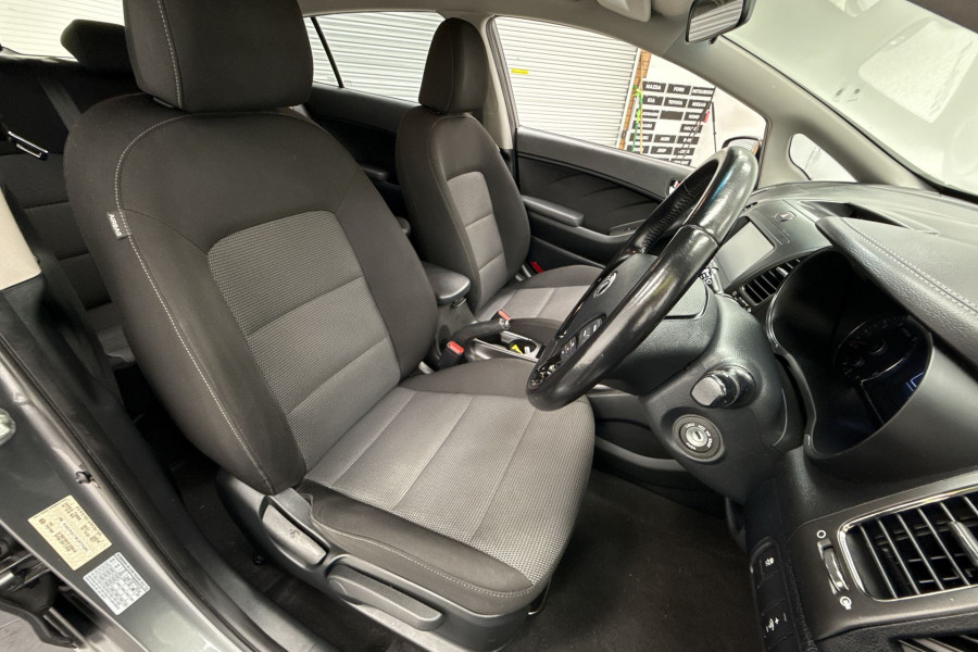 2018 Kia Cerato YD Sport Hatch Image 21