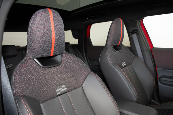 2026 MINI Countryman U25 S JCW Sport SUV image 9