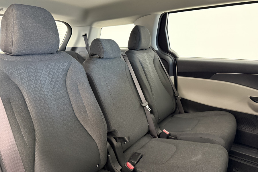 2023 Kia Carnival KA4 S SUV Image 13