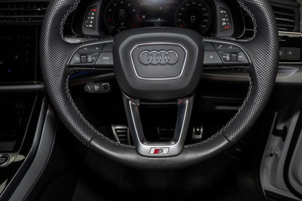 2025 MY26 Audi Q7 4M TDI 210kW S line SUV image 11