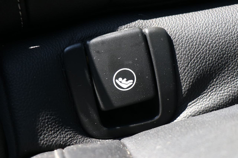 2018 Volvo Xc40 (No Series) MY19 T4 Momentum Suv Image 19