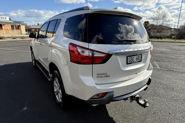 2016 MY15.5 Isuzu MU-X LS-T SUV Image 5